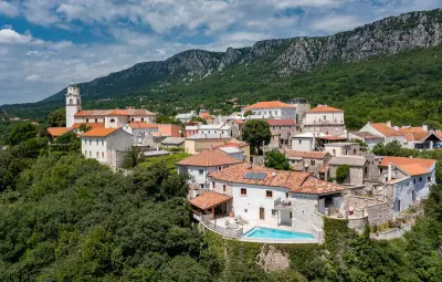 Location Maison à Bribir 12 personnes
