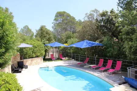 Location Maison à Lorgues 8 personnes