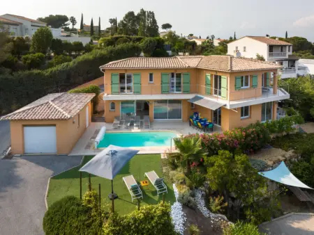 Location Villa à Saint Aygulf 8 personnes