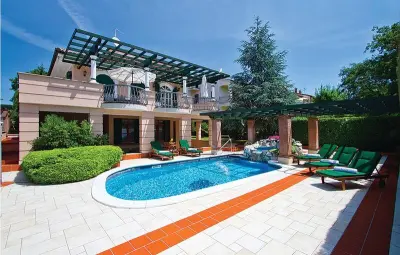 Location Maison à Porec 14 personnes