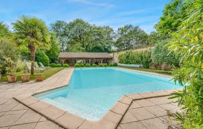 Location Maison à Nieul Le Dolent 10 personnes