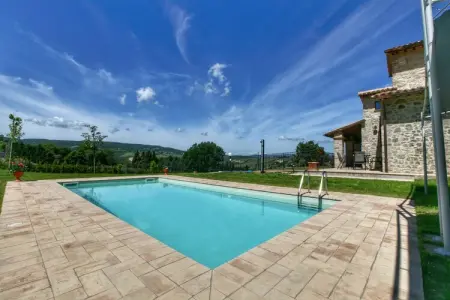 Location Villa à Vasciano 6 personnes