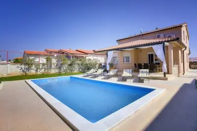 Location Villa à VALBANDON 8 personnes