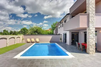 Location Villa à Valbandon 10 personnes