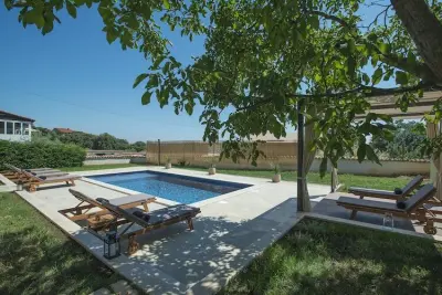 Location Villa à Peroj 5 personnes