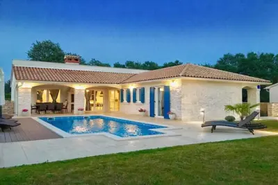 Location Villa à Nedešćina 8 personnes