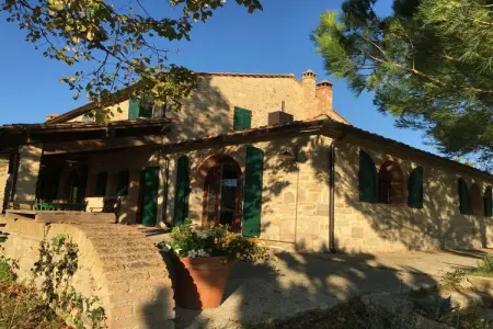 Location Maison à Chianni 18 personnes