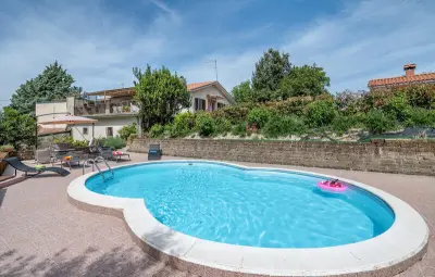 Location Maison à Montasola 8 personnes