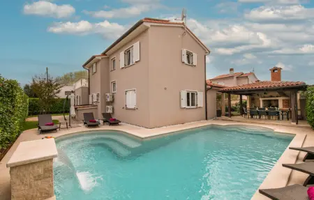 Location Maison à Loborika 6 personnes