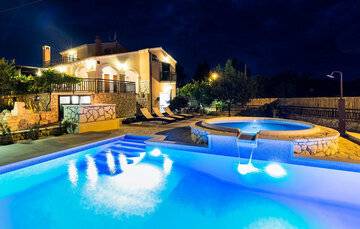 Location Maison à Makarska 9 personnes, Klek