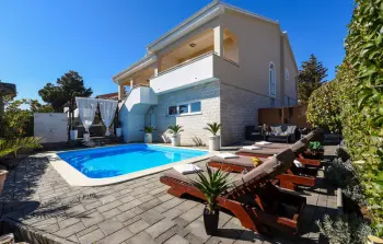 Location Maison à Pridraga 8 personnes