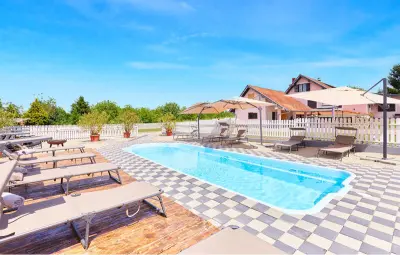 Location Maison à Budrovac 16 personnes
