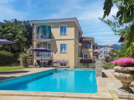 Location Maison à Lovran 8 personnes