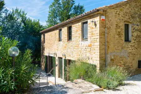 Location Maison à Serra san Quirico 18 personnes