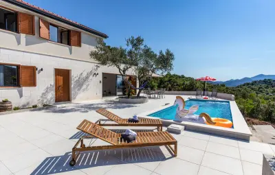 Location Maison à Ploce 6 personnes