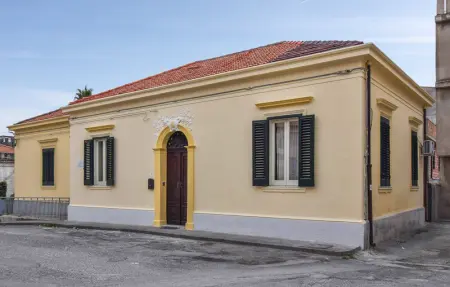 Location Maison à Melito di Porto Salvo 8 personnes