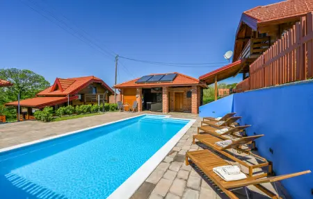 Location Maison à Vinogradi Ludbreski 8 personnes