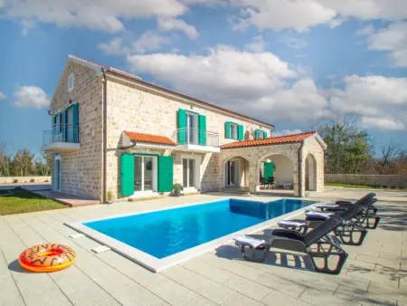 Location Maison à Drniš 12 personnes