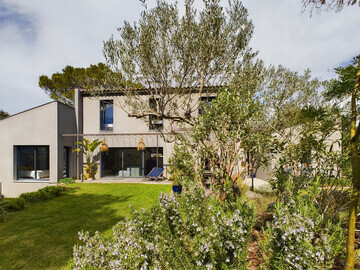 Location Maison à Cornillon Confoux 6 personnes, Salon de Provence
