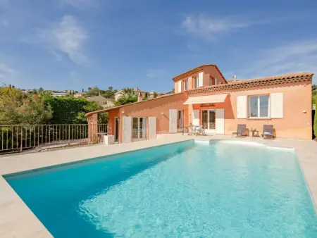 Location Maison à Saint Aygulf 5 personnes