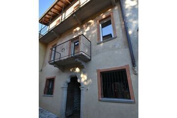 Location Maison à Brezzo di Bedero 4 personnes, Lombardie