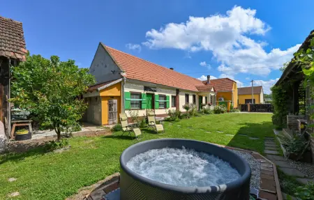 Location Maison à Hlebine 8 personnes