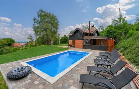 Location Maison à Bakovcica 7 personnes