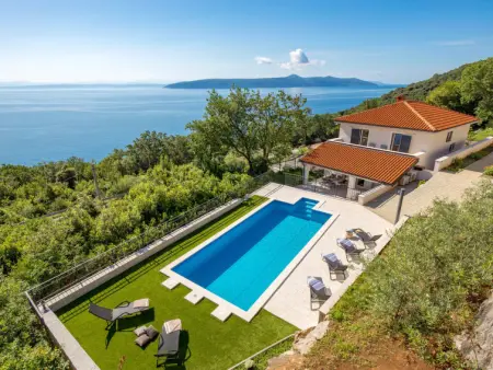 Location Maison à Mošćenička Draga 8 personnes