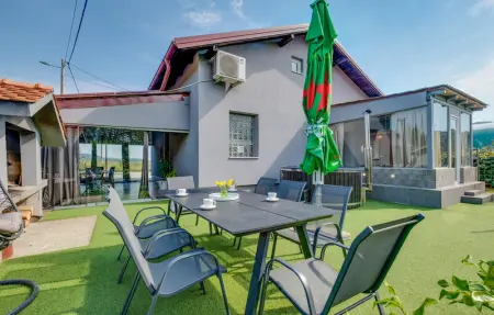 Location Maison à Ladvenjak 6 personnes