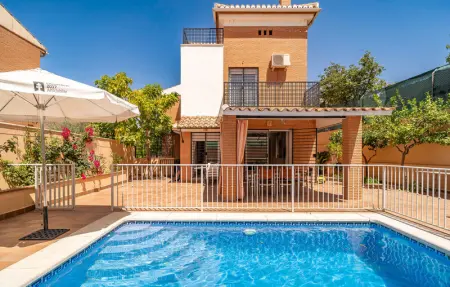 Location Maison à Huetor Vega 8 personnes