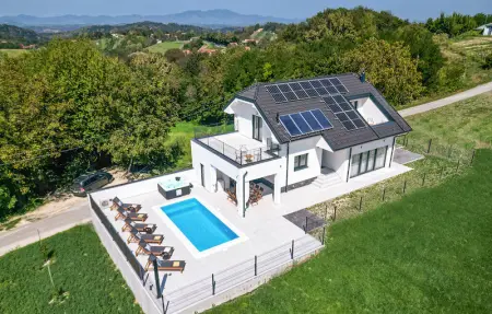 Location Maison à Gornja Stubica 8 personnes