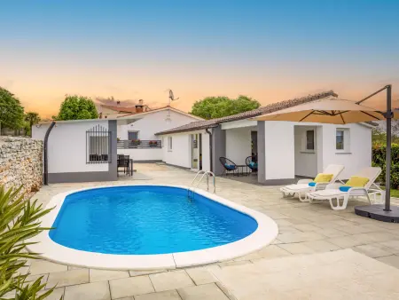 Location Maison à Pazin 6 personnes