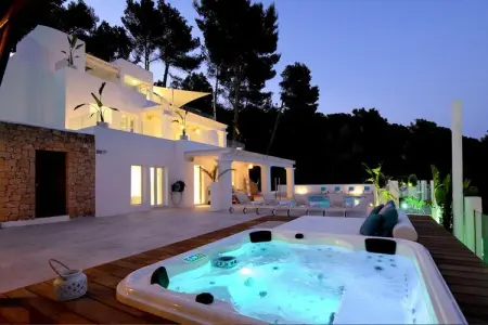 Location Villa à Es Cubells 8 personnes