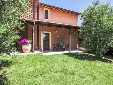 Location Gîte à Orentano 4 personnes
