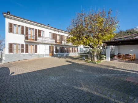 Location Maison à Rocca d'Arazzo 6 personnes