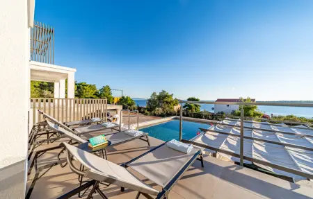 Location Maison à Potirna (Uvala Nova) 8 personnes