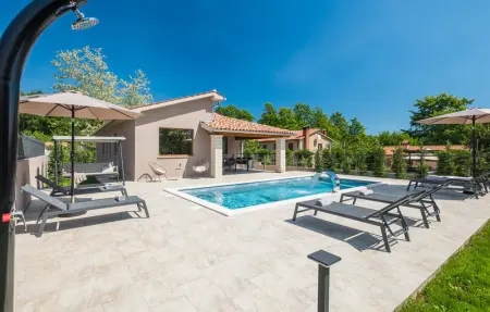 Location Maison à Labin 6 personnes