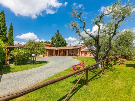 Location Gîte à San Miniato 8 personnes