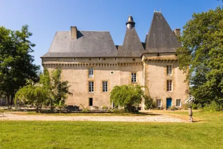 Location Gîte à Chalais 13 personnes