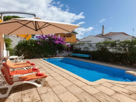 Location Maison à L'Escala 6 personnes