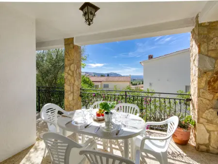 Location Maison à Roses 6 personnes