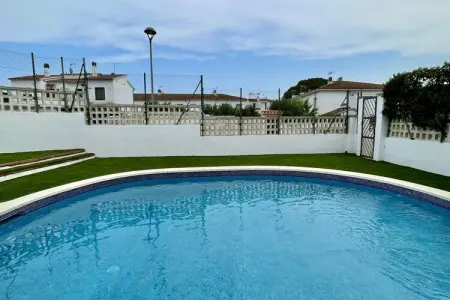 Location Maison à L'Escala 6 personnes