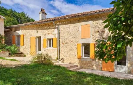 Location Maison à Grassac 5 personnes