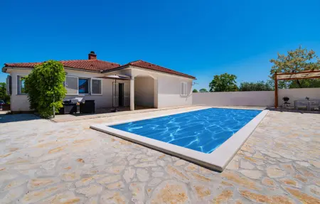Location Maison à Brisevo 8 personnes