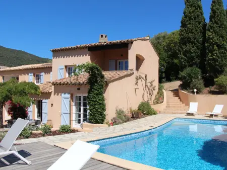 Location Villa à Cavalaire 8 personnes
