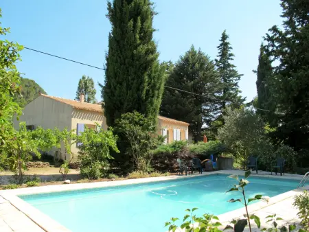 Location Maison à Bagnols sur Cèze 8 personnes