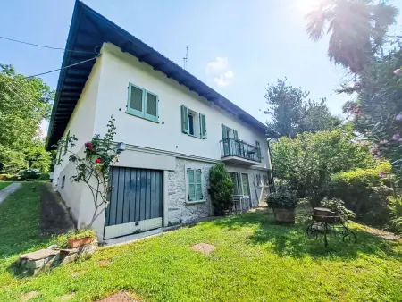 Location Maison à Castelveccana 6 personnes