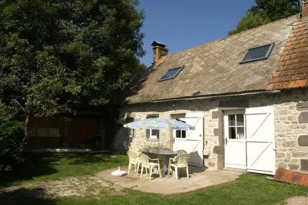 Location Maison à Saint Merd La Breuille 6 personnes