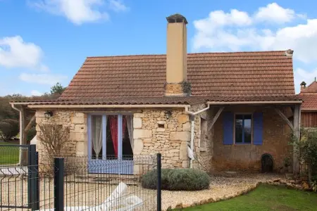 Location Maison à Meyrals 6 personnes