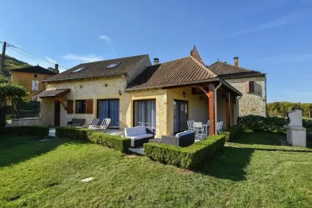 Location Maison à Montclera 6 personnes